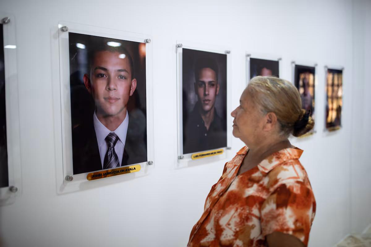 Soldados y sobrevivientes unen fuerzas para sanar las cicatrices de la guerra