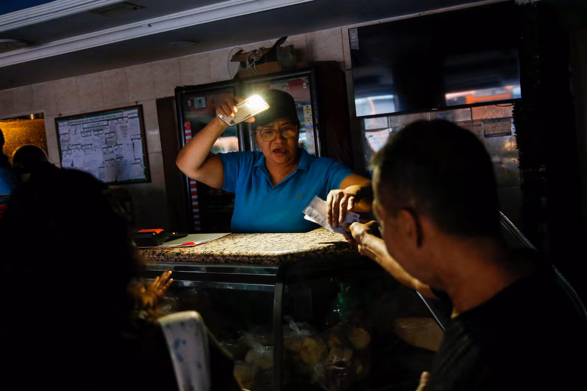 Venezuela implementa plan de ahorro eléctrico para combatir apagones