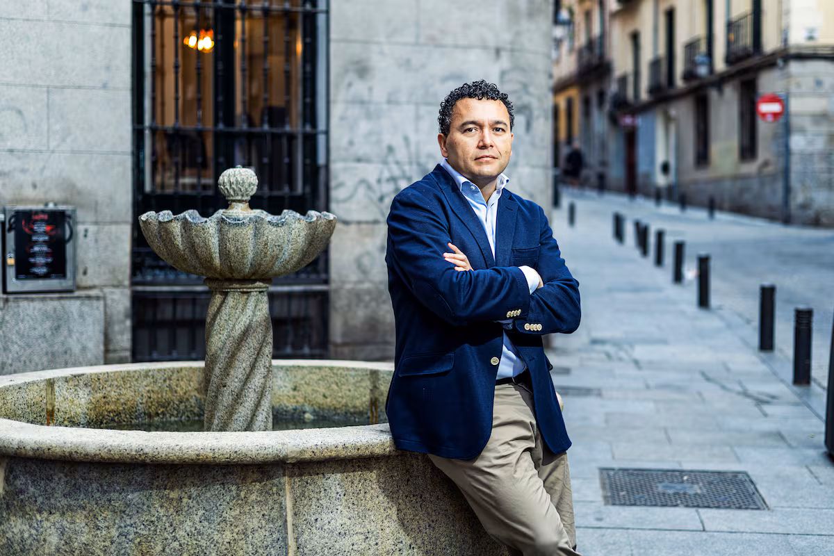 Alfredo Rodríguez Muñoz: "Las tecnológicas hacen negocio con tu insomnio"