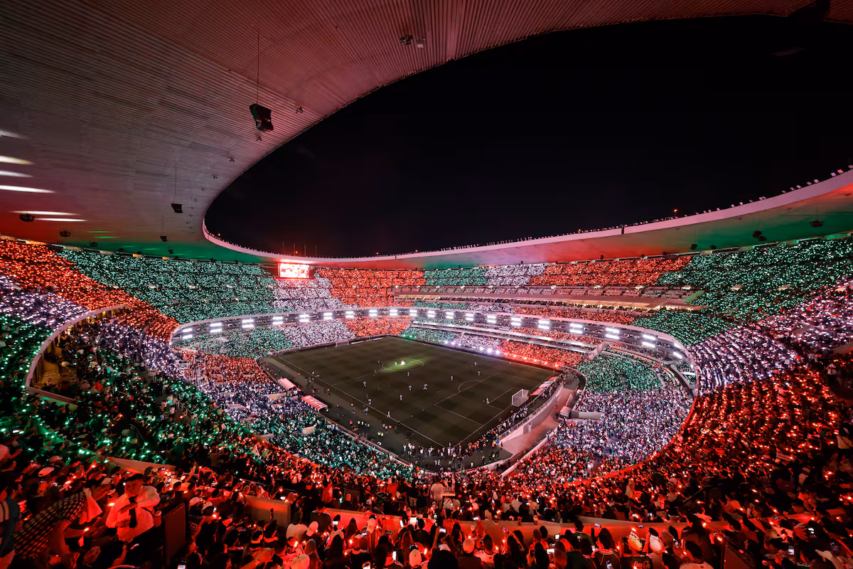 América regresa al renovado Estadio Azteca entre quejas por altos precios