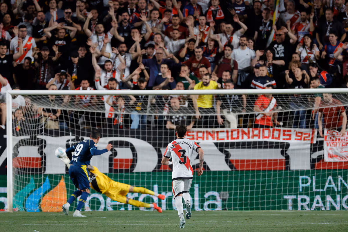 Camello Revoluciona Vallecas y Espanyol Continúa sin Victorias en 2026