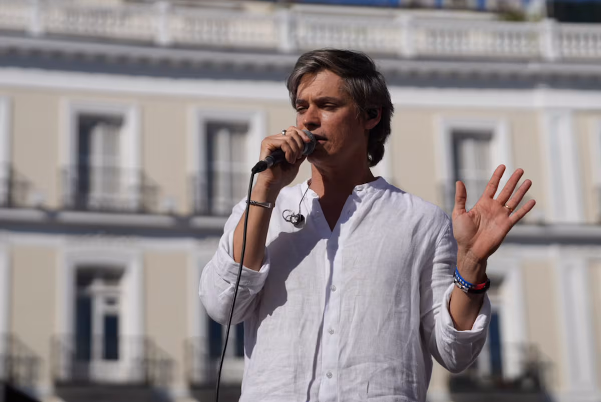 Carlos Baute se disculpa por insultos racistas a Delcy Rodríguez en Madrid