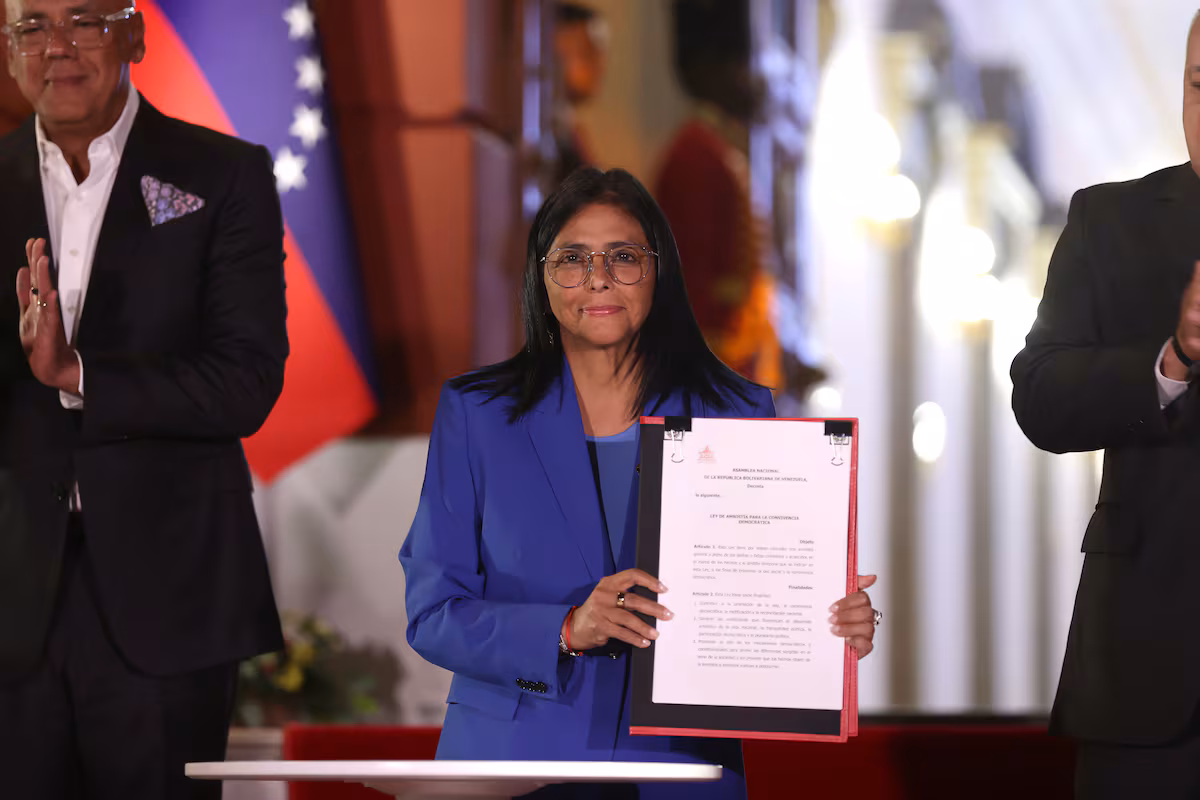 Delcy Rodríguez finaliza la ley de amnistía en Venezuela