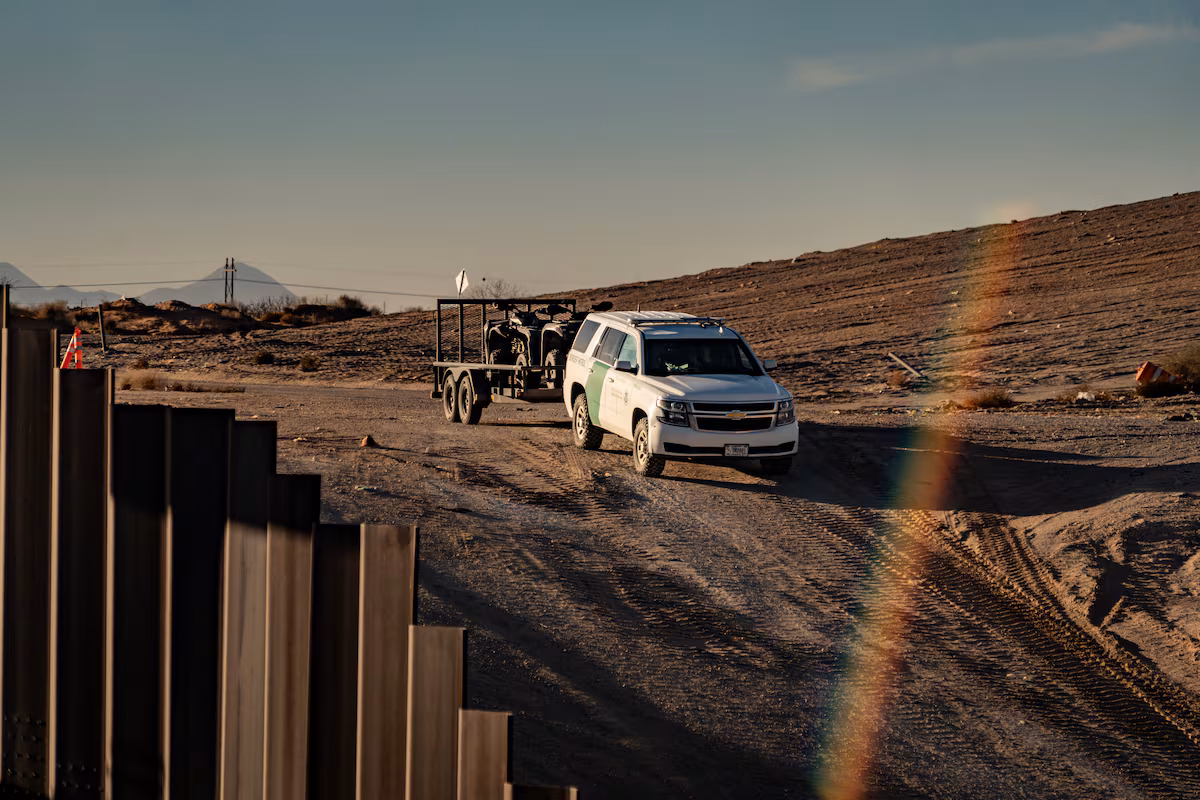 EE.UU. construye un 'muro inteligente' en la frontera con tecnología avanzada