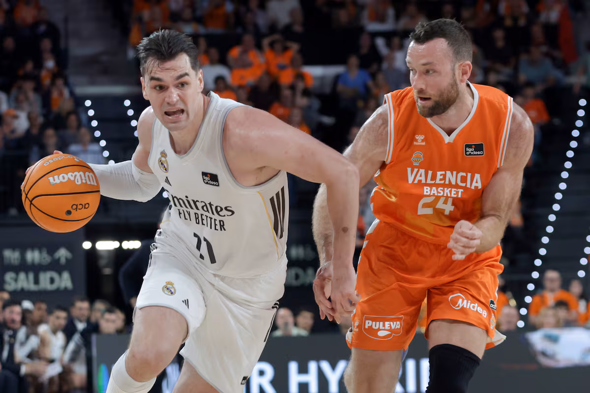 El Real Madrid frena la racha triunfal del Valencia Basket