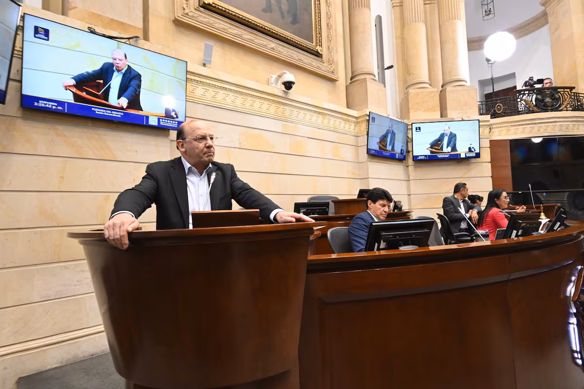 Gustavo Petro pone a prueba la autonomía del Banco de la República