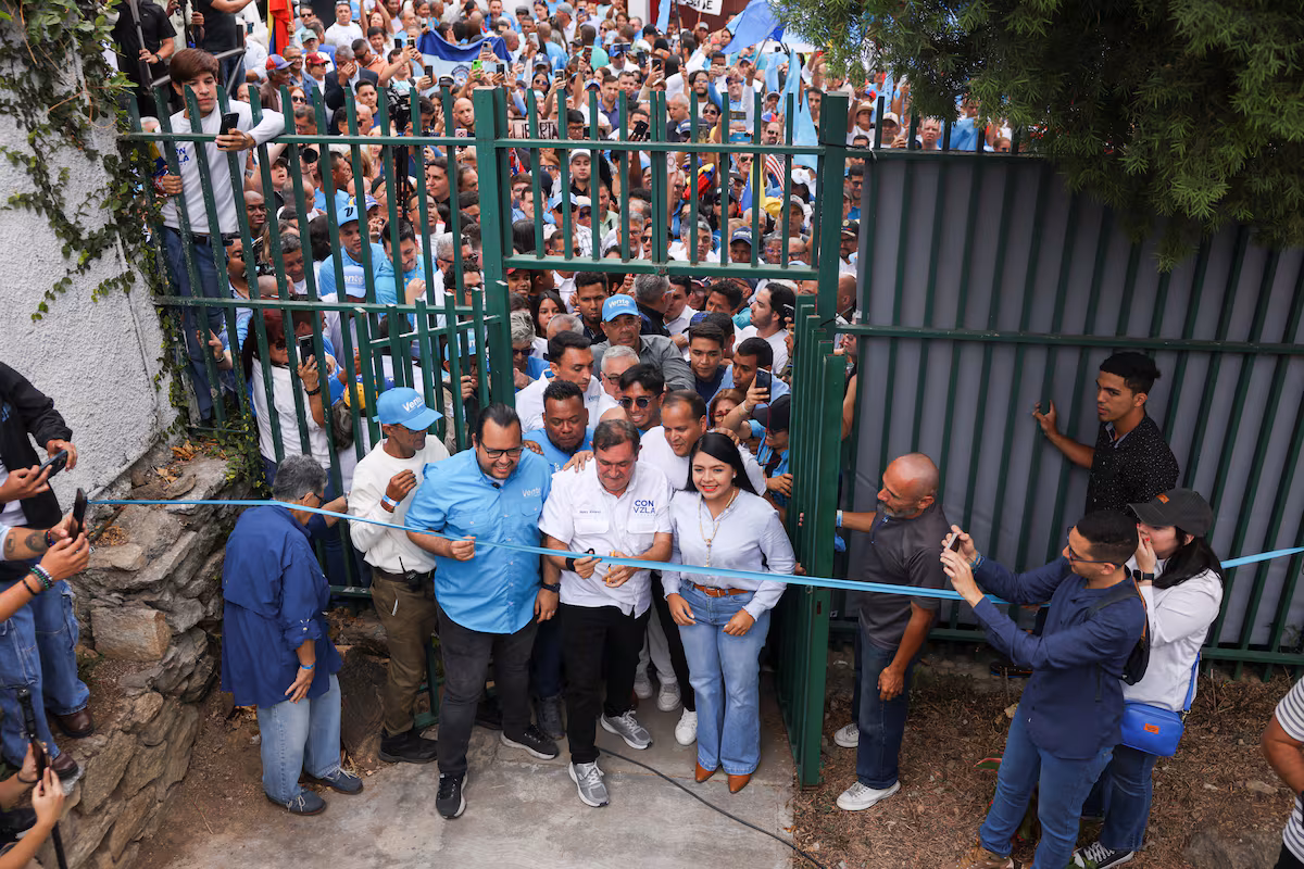 La Oposición Venezolana Renace y Regresa a las Calles