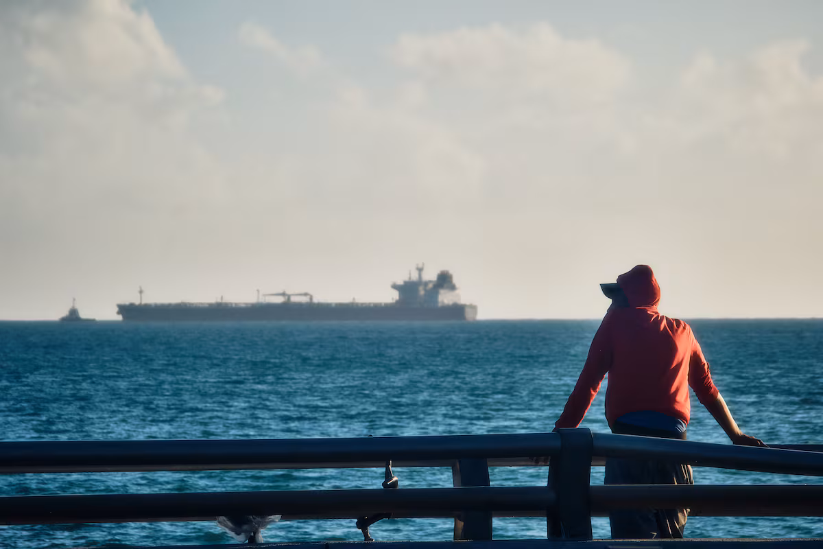 México y EE. UU. exploran soluciones para reactivar el petróleo a Cuba