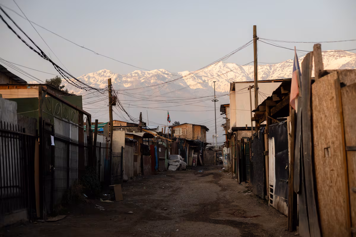 Migración y Convivencia Intercultural: Desafíos de la Vivienda en [Lugar]