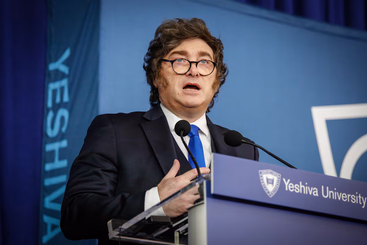 Milei reconoce problemas económicos y solicita paciencia a los argentinos