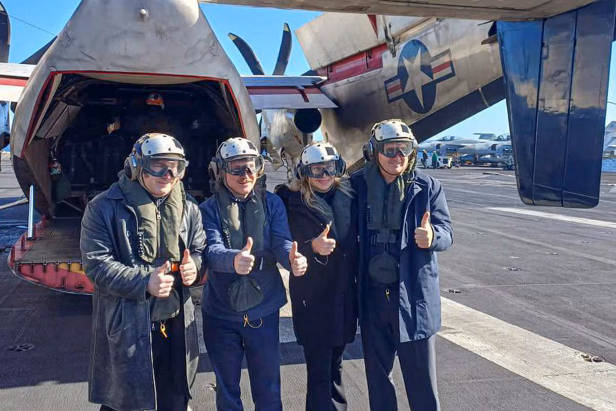 Milei refuerza la alianza militar con Trump en el portaaviones USS Nimitz