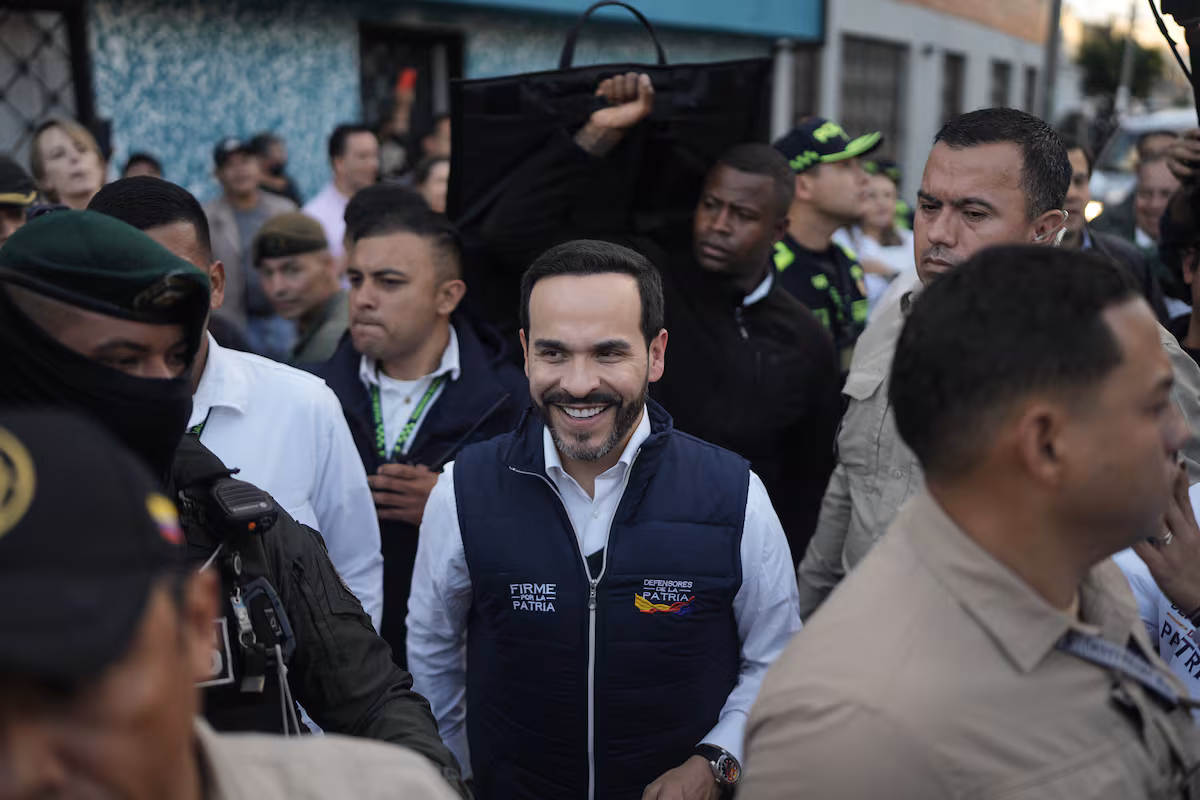 Abelardo de La Espriella impulsa su campaña en un innovador establecimiento