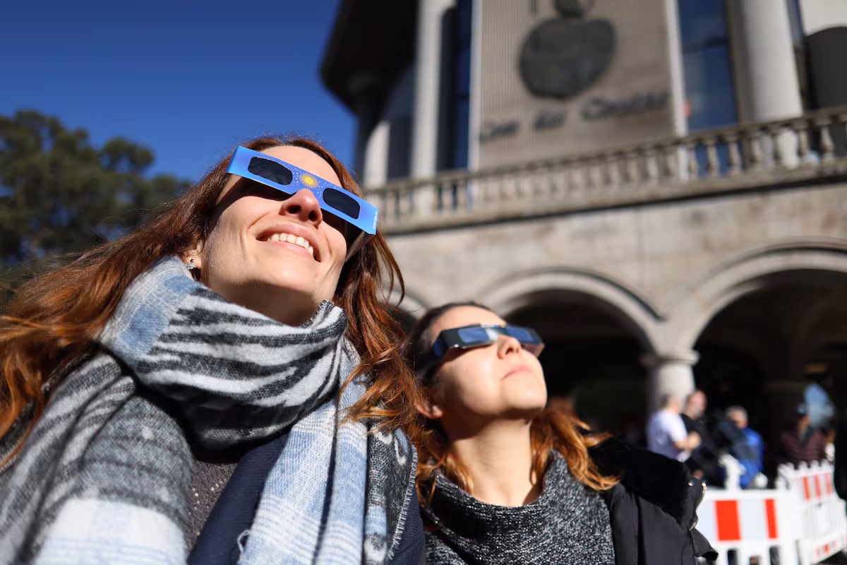 Choque de Competencias Retrasa Preparativos para el Eclipse del Siglo en España