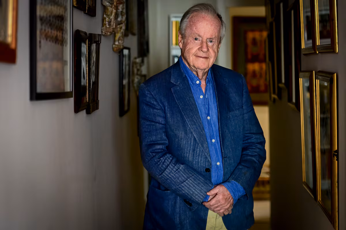 David Gallagher: "Vargas Llosa, un inusual referente de la derecha"