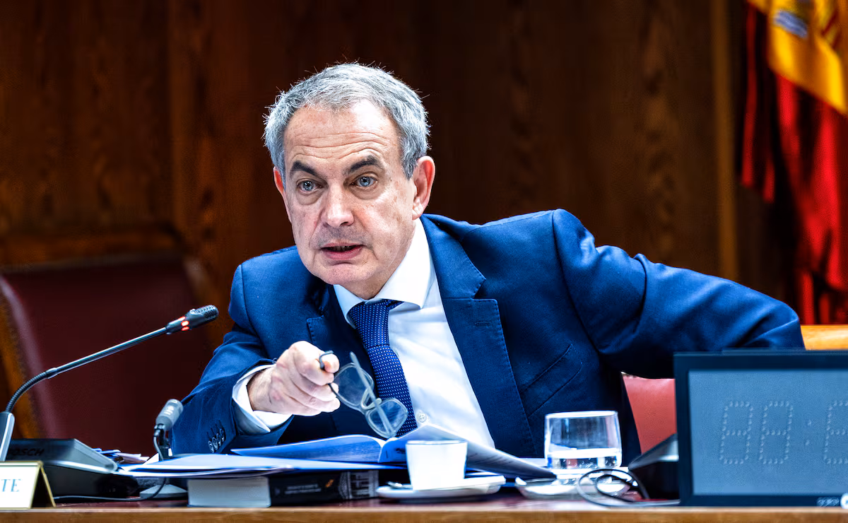El juez señala a Zapatero por crear una sociedad en Dubái para Plus Ultra