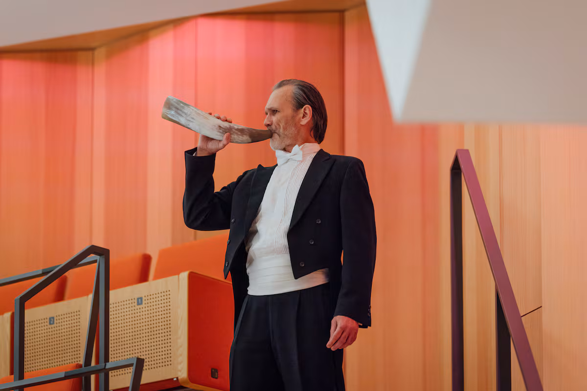 Kent Nagano presenta en Dresde un 'Anillo' innovador con cuerdas de tripa y bel canto.