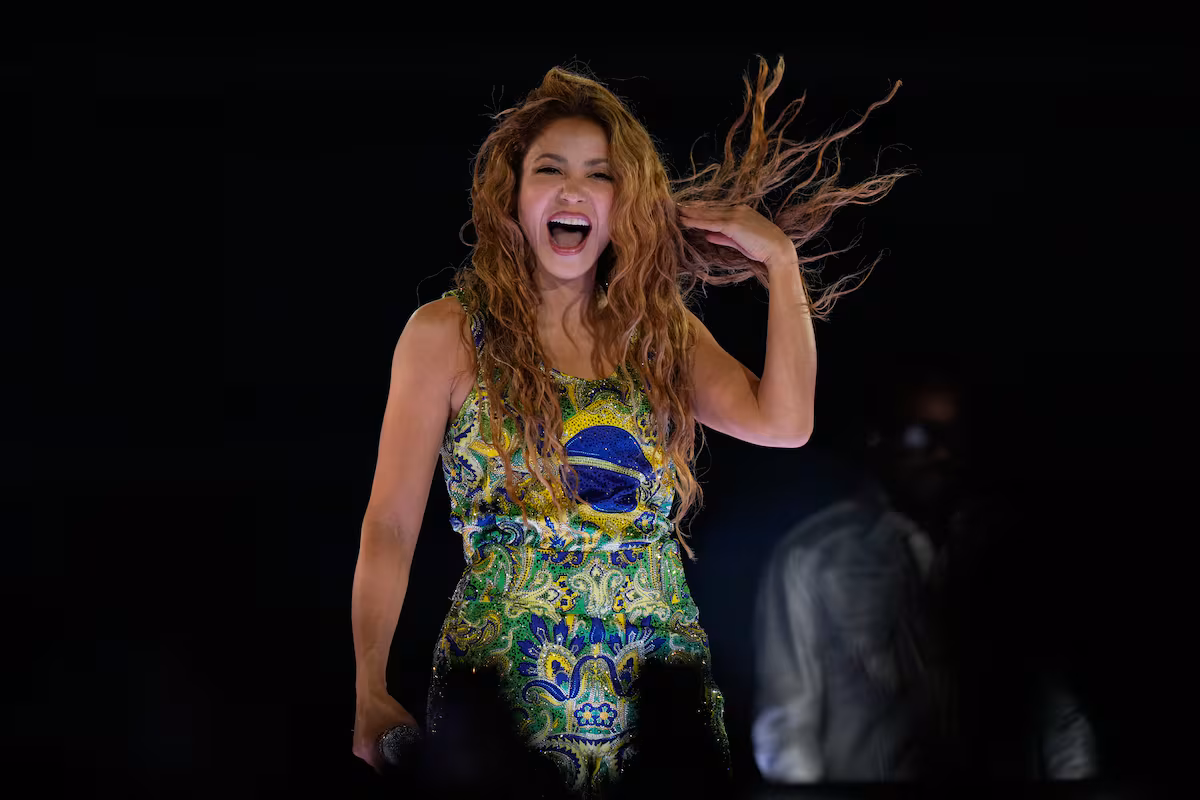 Shakira conquista a dos millones en la playa de Copacabana como reina latina