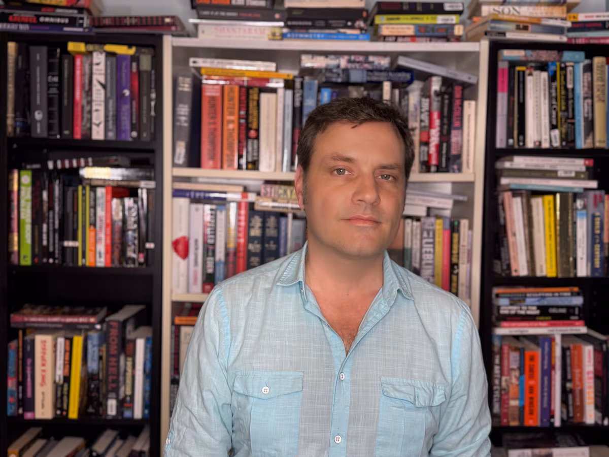 Toby Muse: “El mundo actual superó la imaginación de Pablo Escobar”