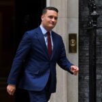 Wes Streeting renuncia como ministro de Sanidad en Reino Unido para impulsar sucesión de Starmer