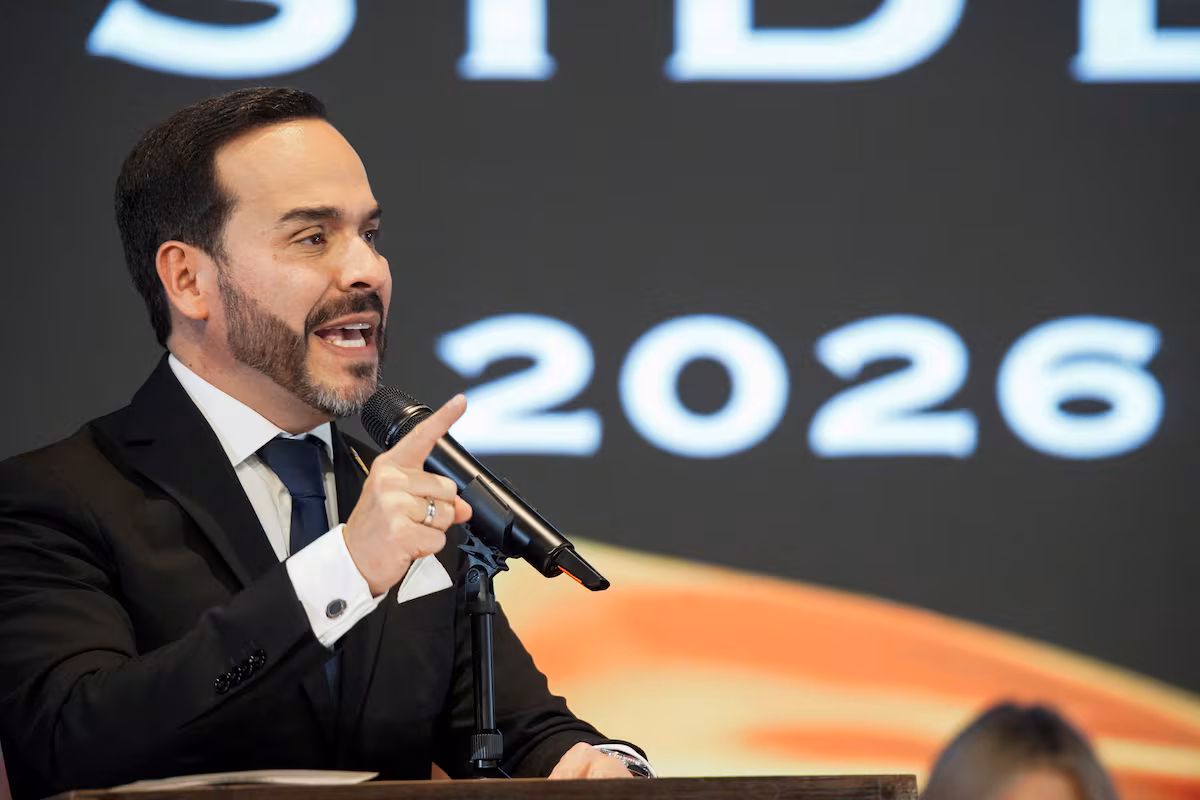 Abelardo de la Espriella asume la presidencia de Colombia: fecha clave.