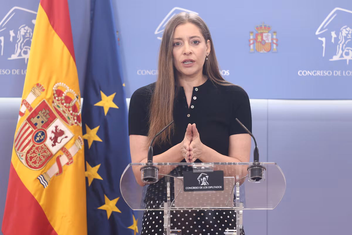 Ester Muñoz (PP): “Hoy se escribe un día histórico para la política”
